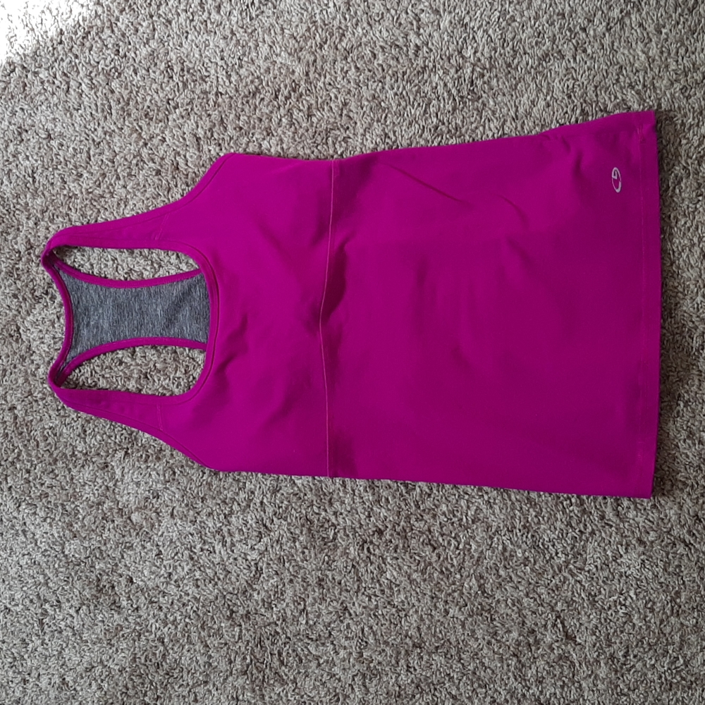 Champion athletic top